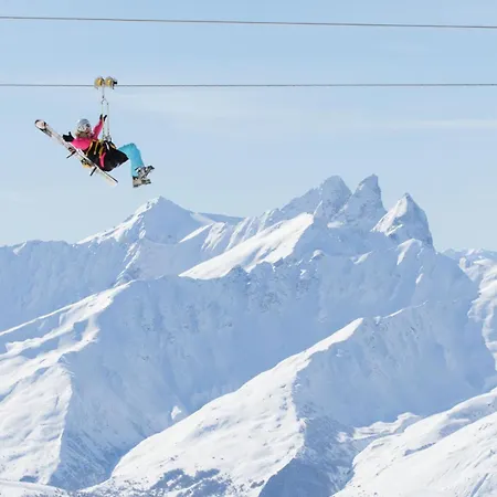 Neves - Location: Pour 4 Personnes Dans Un Quartier Jeune Et Anime Les Neves Mae-9099 * Val Thorens