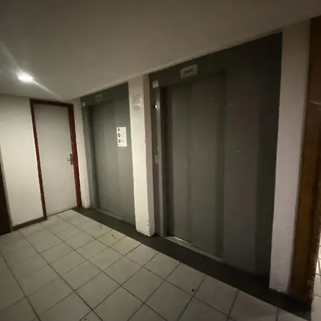 Neves - Location: Pour 4 Personnes Dans Un Quartier Jeune Et Anime Les Neves Mae-9099 Appartement
