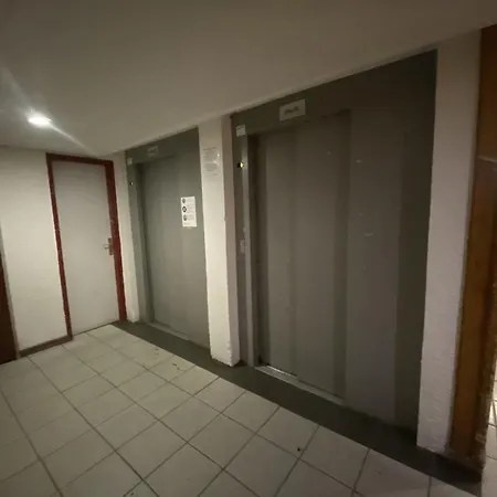 Appartement Résidence Neves - Location: Pour 4 Personnes Dans Un Quartier Jeune Et Animé Les Neves Mae-9099