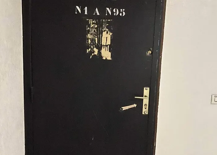 Neves - Location: Pour 4 Personnes Dans Un Quartier Jeune Et Anime Les Neves Mae-9099 *